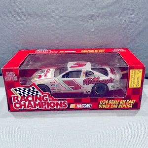 Kellogg's cornflakes NASCAR racing champions 1996 edition car #5